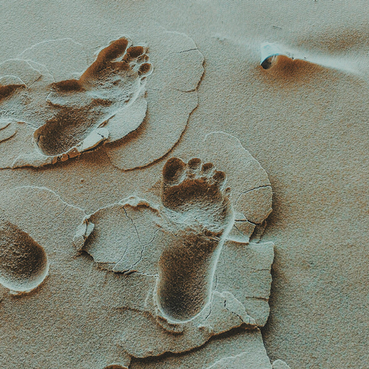 image-of-footprints-in-sand